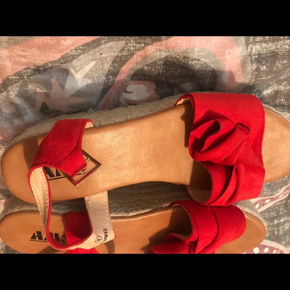 Red velvet wedges